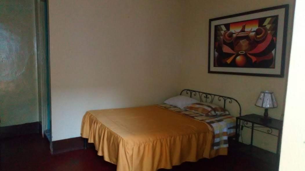 Hostal Virrey & Tours Trujillo Kültér fotó